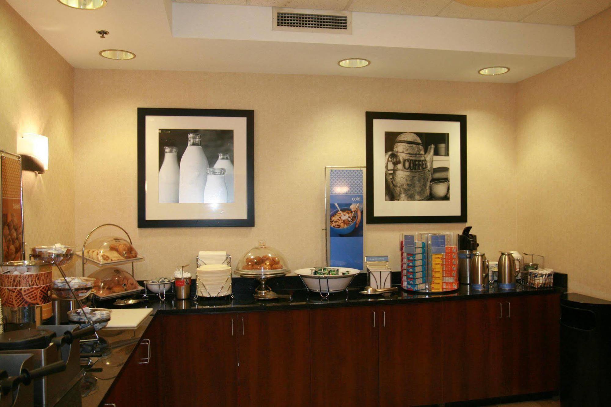 Hampton Inn Chicago Elgin/I-90 Ristorante foto